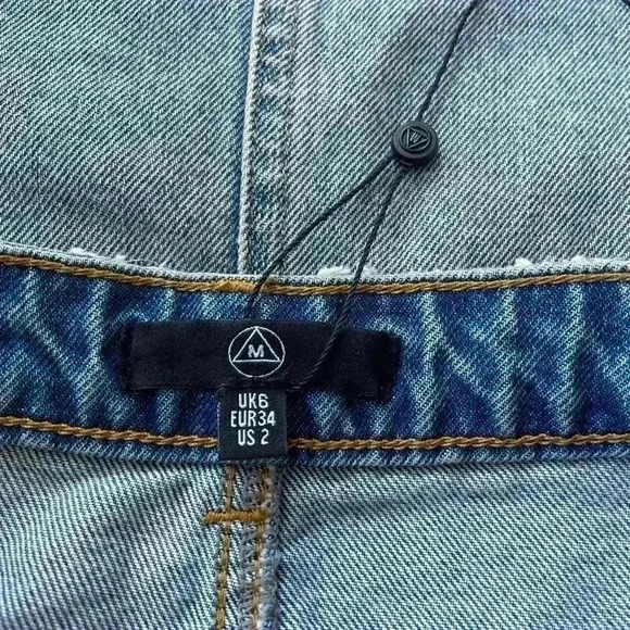 Vintage Y2K MISSGUIDED Distressed Light Wash Denim Mini Skirt Womens Size 2 - Picture 8 of 10